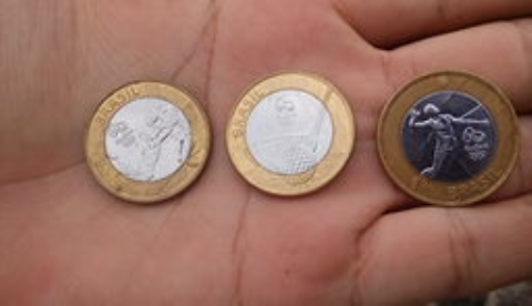 Moedas de 1 real, 2016