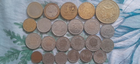 Moedas e cédulas